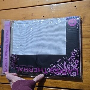 Nwt ladies thermal bottom sz l white